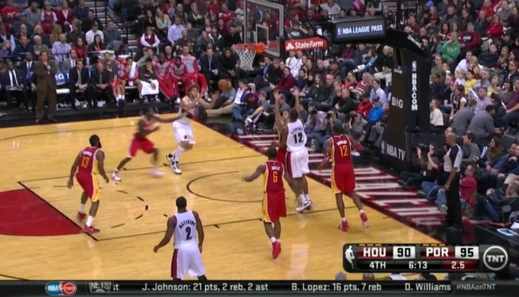 Aldridge drives but the pass to a cutting RoLo is a turnover.