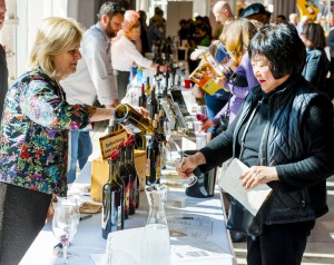 Spofford Station Vineyards winemaker, Lynne Chamberlain, pouring their 2010 Estate Viognier-a clean white wine with bright acidity and white pepper finish. Photo courtesy of Walla Walla Valley Wine Alliance/Richard Duval Images.
