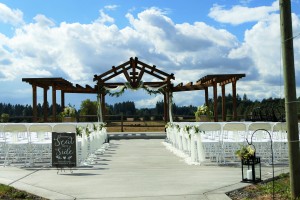 With the ability to host up to 150 guests, Jacquot Farm and Vineyard offers an elegant, close-in event venue in Brush Prairie, WA. Photo courtesy of Jacquot Farm