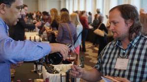 Mo Ayoub pouring at the recent Pinot in the City in Dallas, TX. Dan Eierdam