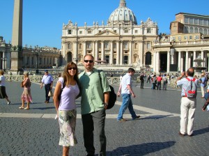 Viki & Dan outside St. Peters Basilica