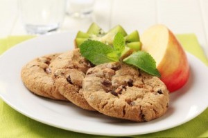 cookies-and-fresh-fruit--closeup