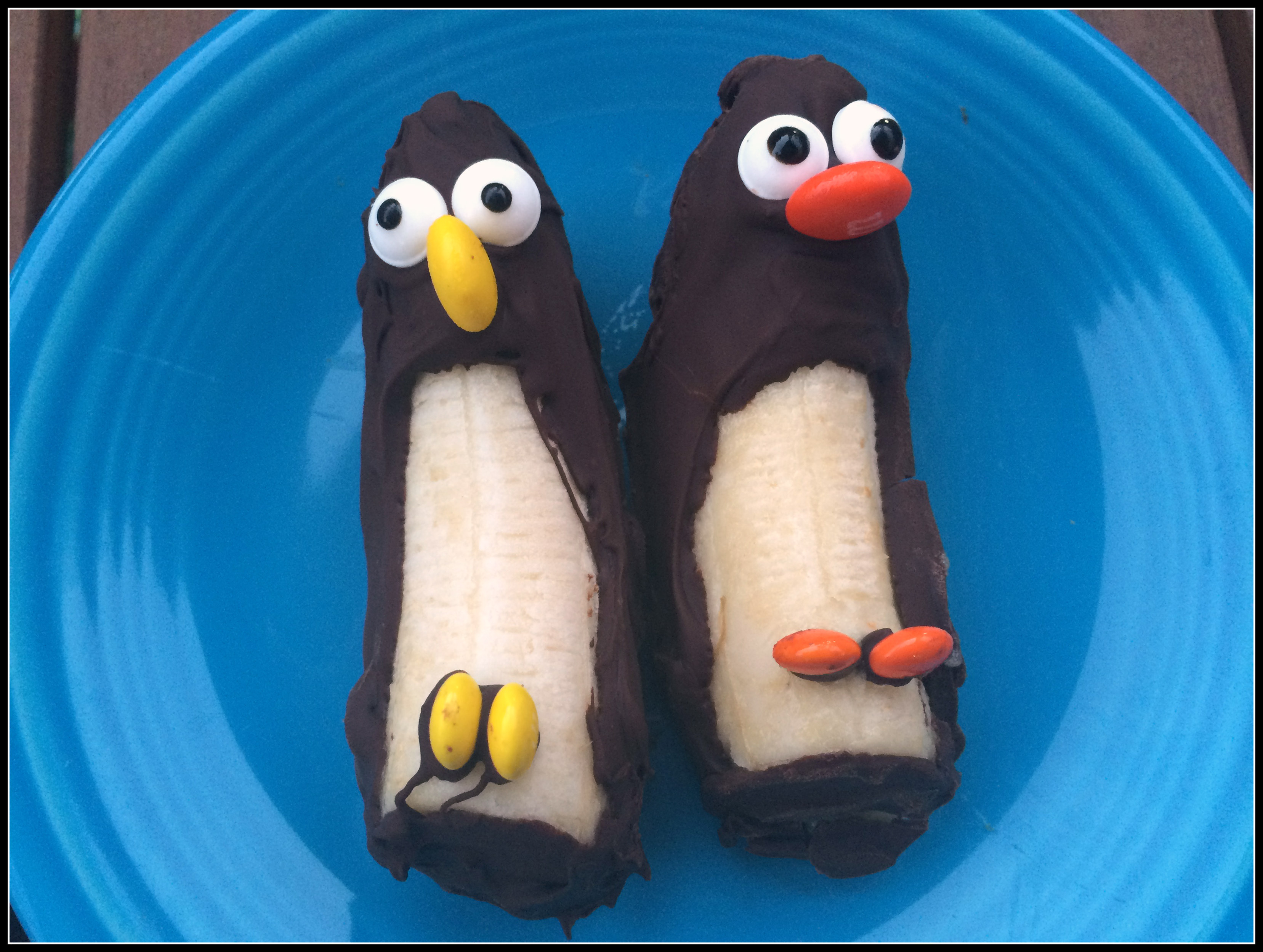 How To Make Frozen Banana Penguins Almost Too Cute To Eat