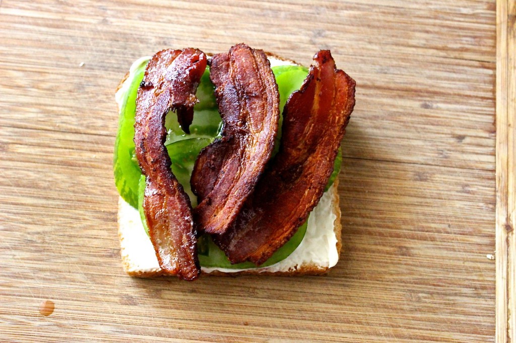 tomato bacon sandwich