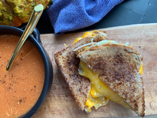 Instant Pot Tomato Soup with Pumpkin Spice Grilled Cheese Sandwich ...